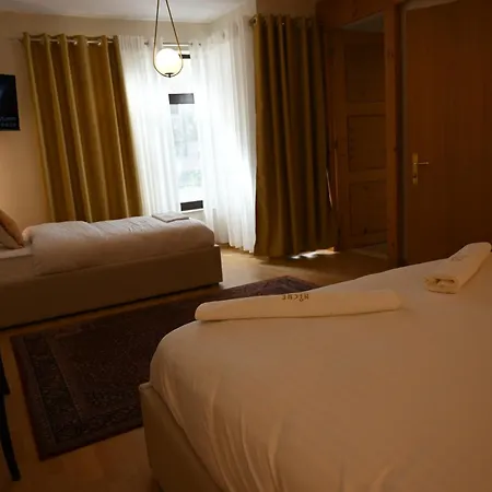 Niche Boutique 4*