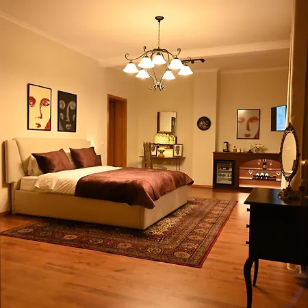 Niche Boutique 4*