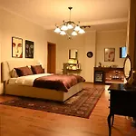 Niche Boutique 4*